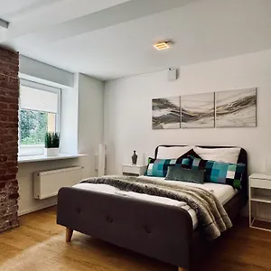 Apartment Cosy Castle - Charmanter Souterrain Altbau, Nürnberg