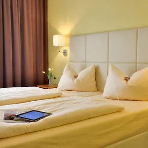 3* Hotel Burghotel Stammhaus